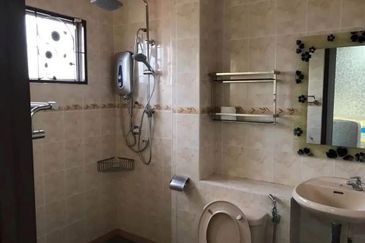 Bercham Tropicana Double Storey Terrace House