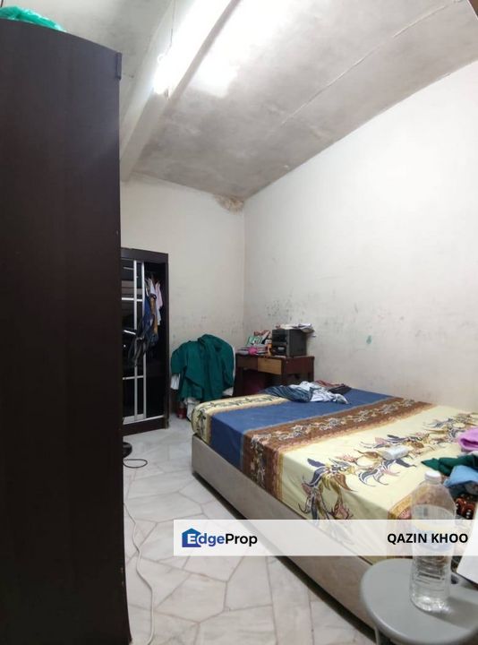 Lahat Ipoh Single Storey Terrace Corner House, Perak, Lahat