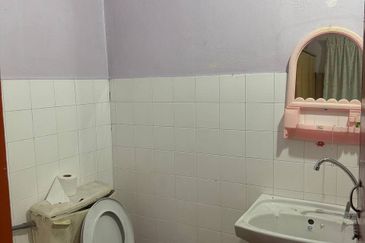 Single Storey Semi-D Kanthan Chemor Perak