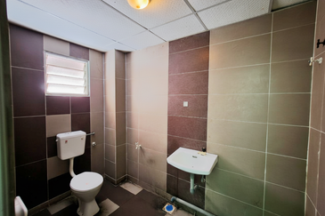 Pengkalan Station 18