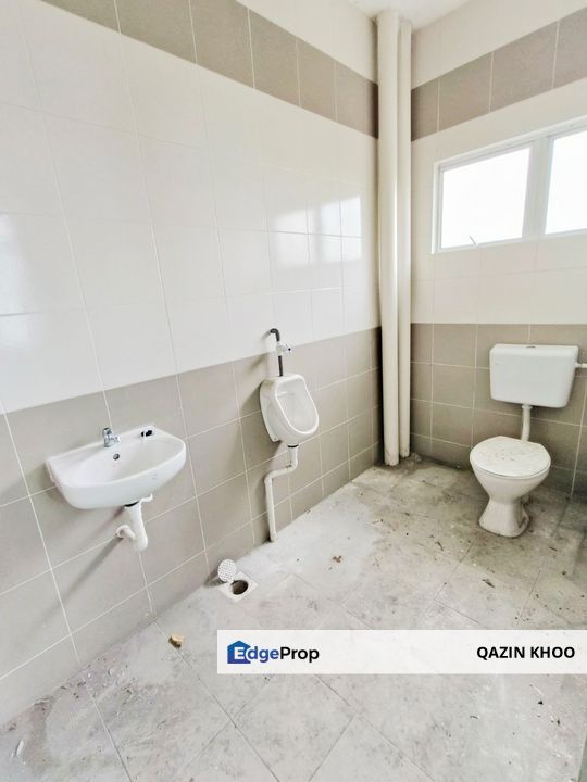 Klebang Bistari First Floor Double Storey Endlot Shoplot, Perak, Ipoh