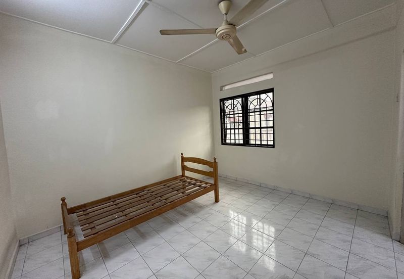 Menglembu Taman Suria Double Storey Terrace House (Intermediate Corner)