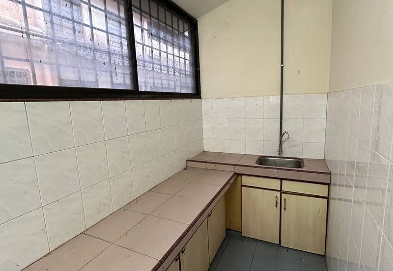 Menglembu Taman Suria Double Storey Terrace House (Intermediate Corner)