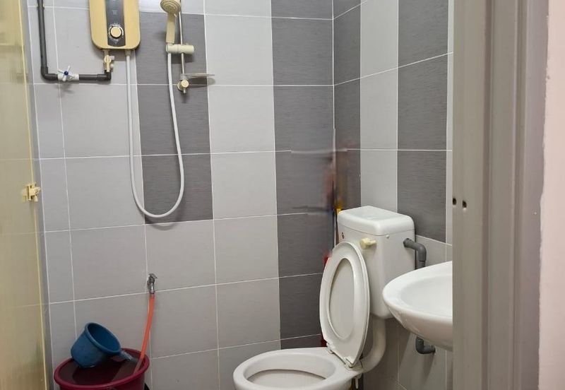 Pengkalan Station 18 1.5 Storey Terrace House