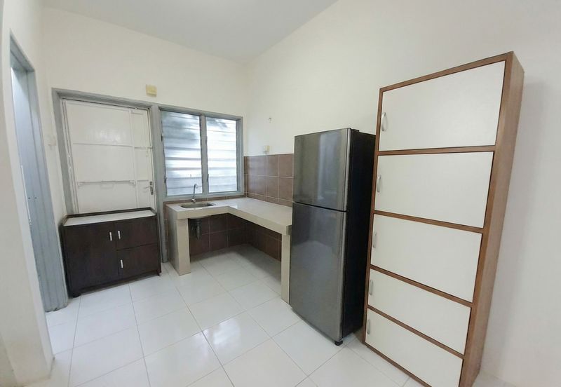 Pengkalan Station 18 1.5 Storey Terrace House