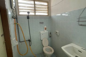 Gunung Rapat Taman Saikat Single Storey Terrace House