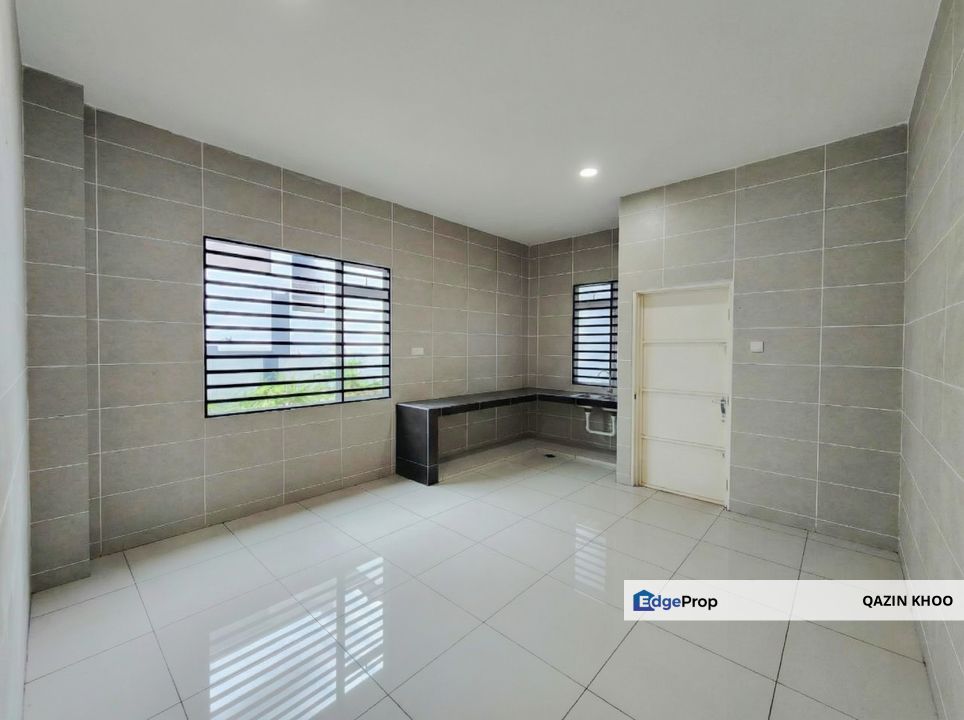 Lahat Mines Double Storey Semi D House, Perak, Lahat