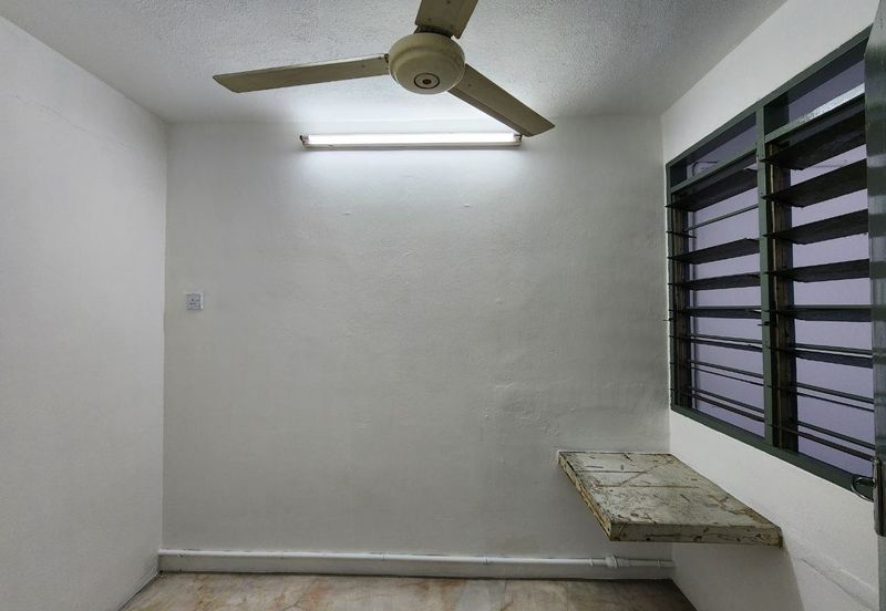 TAMAN CAHAYA BERCHAM