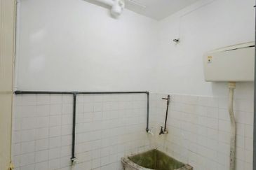 TAMAN CAHAYA BERCHAM