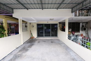 TAMAN CAHAYA BERCHAM