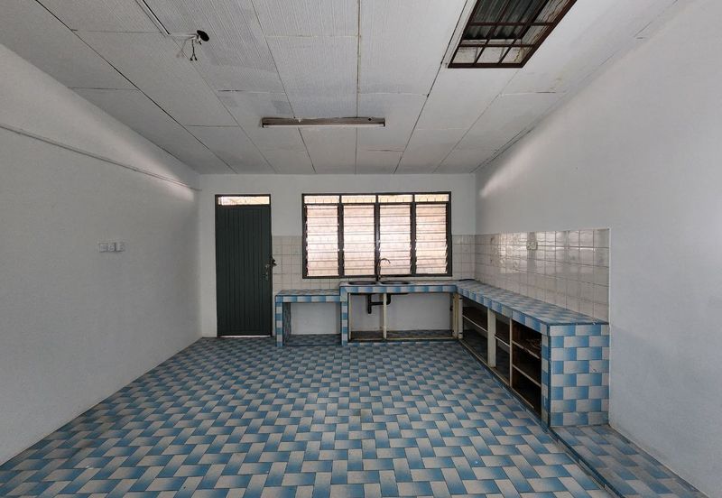 TAMAN CAHAYA BERCHAM