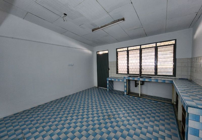 TAMAN CAHAYA BERCHAM