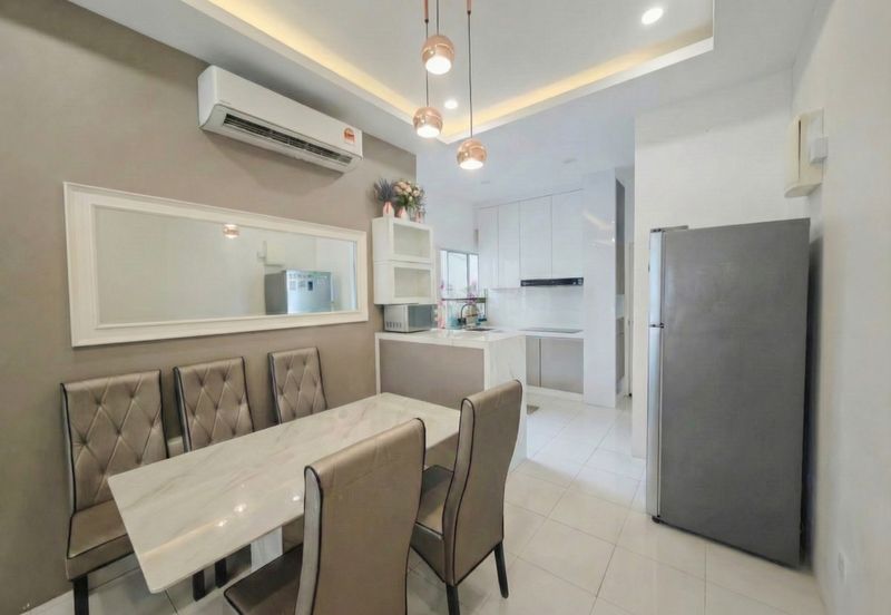 CASA RESIDENCES, CHEMOR