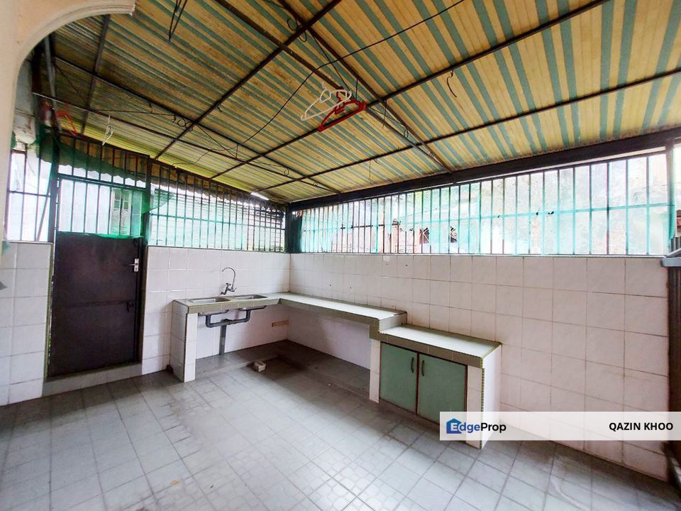 Taman Cempaka Double Storey Intermediate Corner House, Perak, Ipoh
