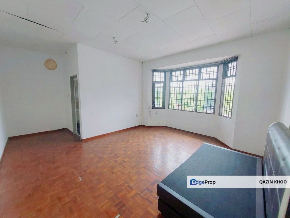 Pengkalan Renovated Double Storey Terrace House, Perak, Lahat