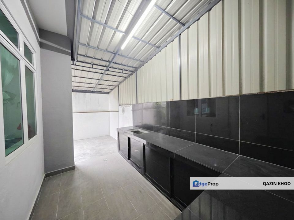 Hill Park, Bandar Lahat Mines, Ipoh Double Storey Cluster Semi-D, Perak, Lahat