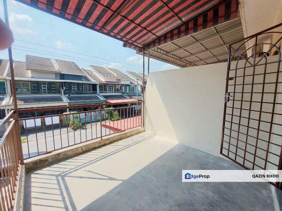 Pengkalan Barat Station 18 Double Storey Terrace House, Perak, Ipoh
