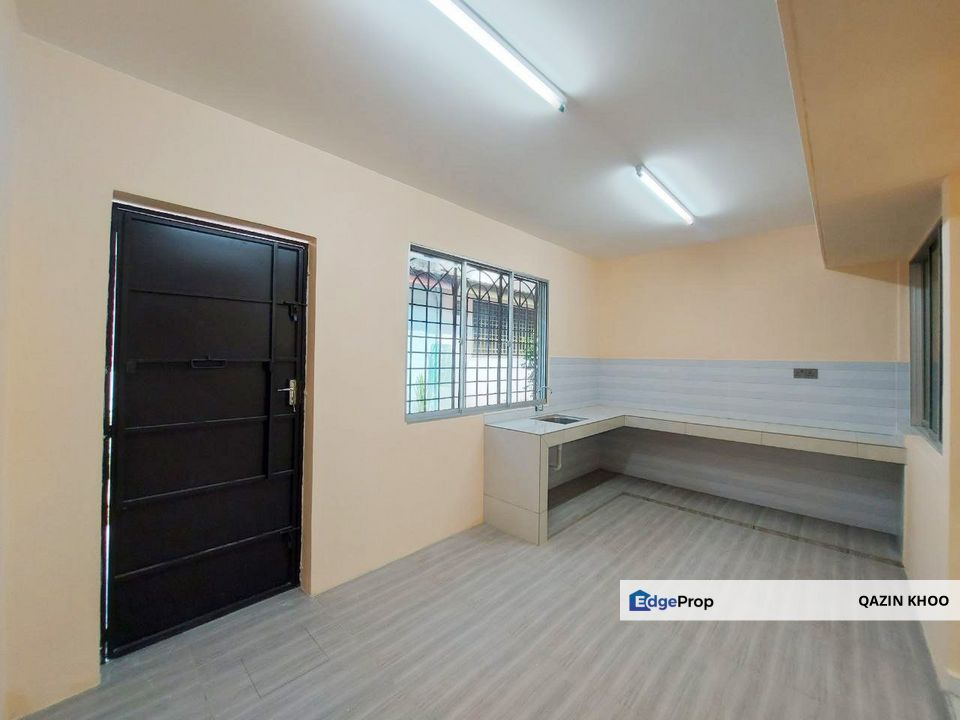 Pengkalan Barat Station 18 Double Storey Terrace House, Perak, Ipoh