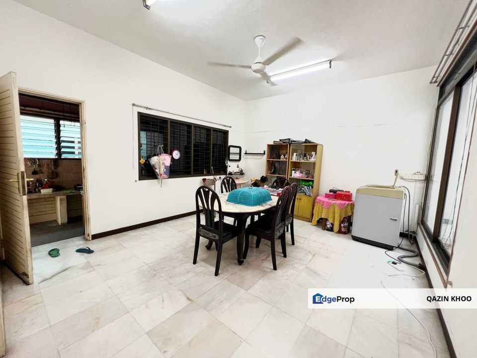 Bercham Double Storey Terrace Corner Lot, Perak, Ipoh