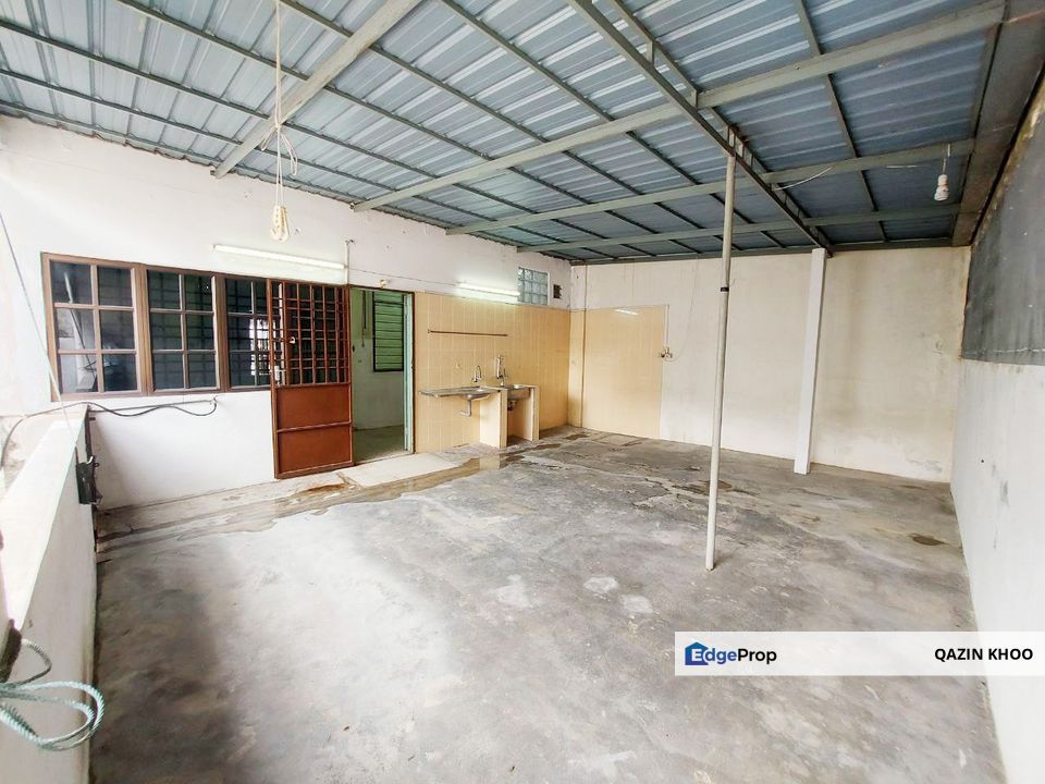 Ampang, Pekan Razaki Double Storey Semi-D, Perak, Ipoh