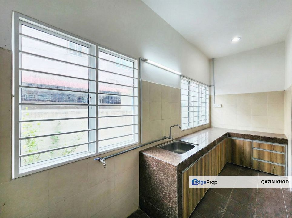 Pengkalan Precinct 18 Double Storey Terrace House, Perak, Ipoh