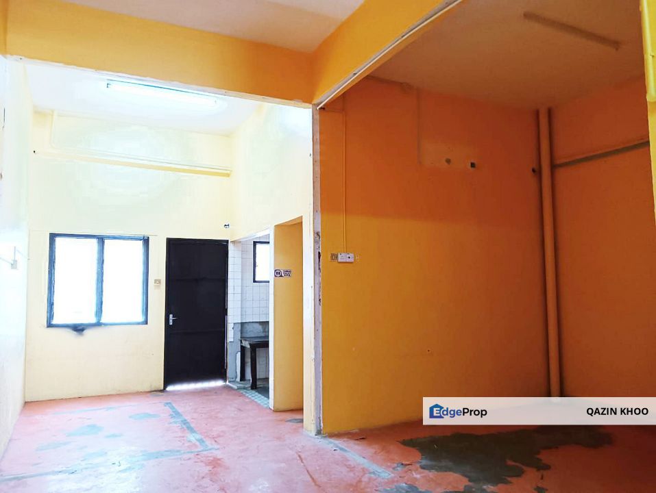 Taman Cempaka, Ipoh Double Storey Shop Lot (Ground Floor), Perak, Ipoh