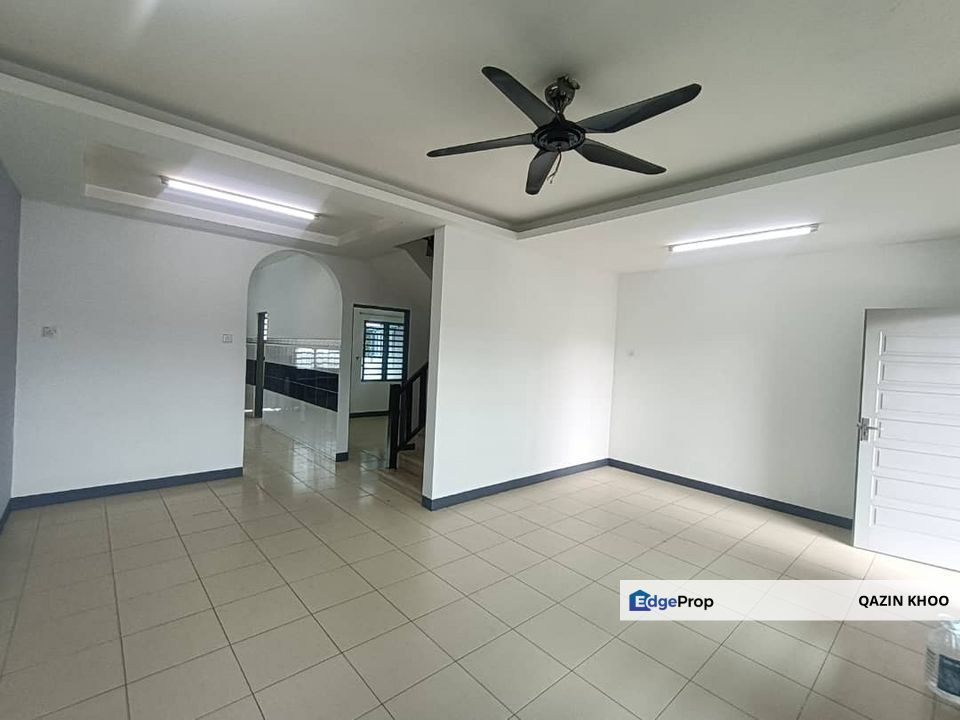 Falim, Taman Kledang Suria Double Storey Terrace House, Perak, Menglembu