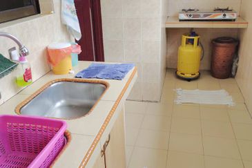 Menglembu Taman Desa Rishah Double Storey Terrace House