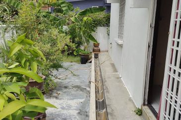 Menglembu Taman Desa Rishah Double Storey Terrace House