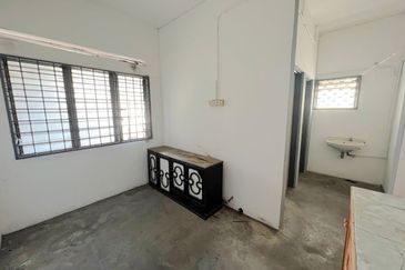 Ipoh Town Jalan Yang Kalsom Double Storey Shop