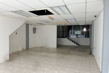 Ipoh Town Jalan Yang Kalsom Double Storey Shop