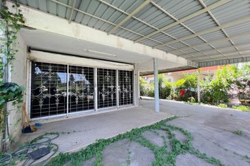 Pasir Puteh Freehold Single Storey Semi D