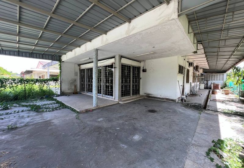 Pasir Puteh Freehold Single Storey Semi D