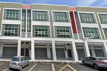 Jalan Pasir Puteh, Station 18
