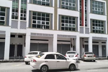 Jalan Pasir Puteh, Station 18