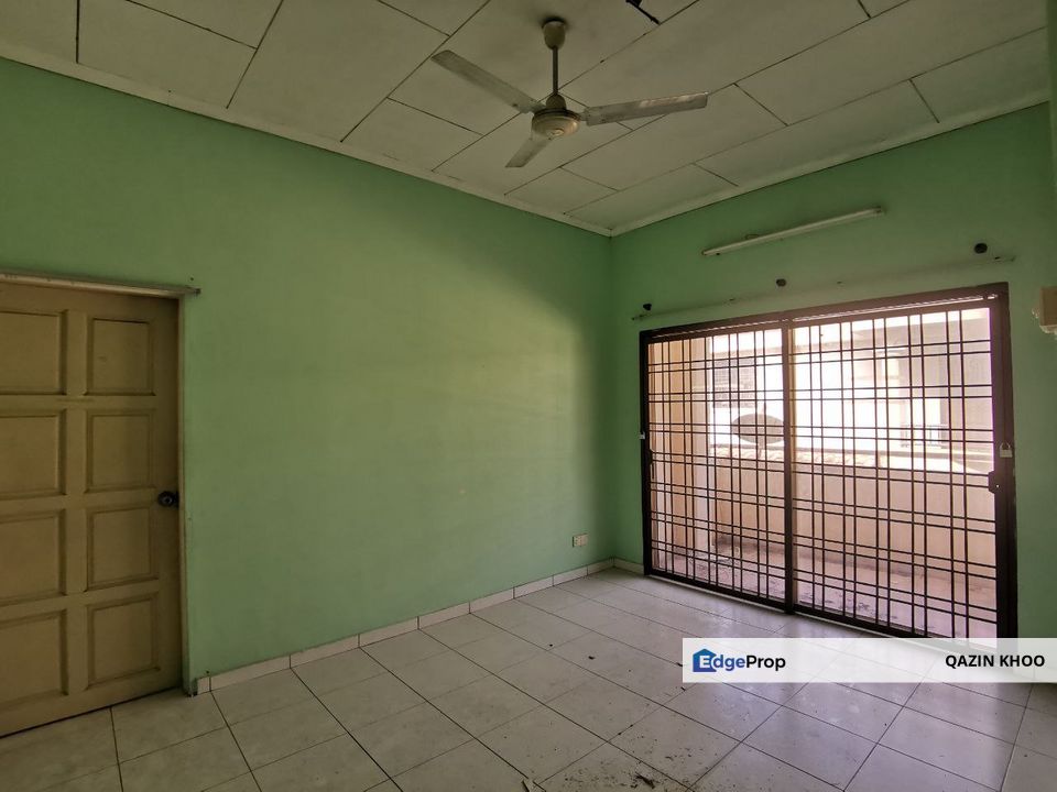 Pengkalan Taman Pinji Mewah Renovated Double Storey Semi D, Perak, Lahat