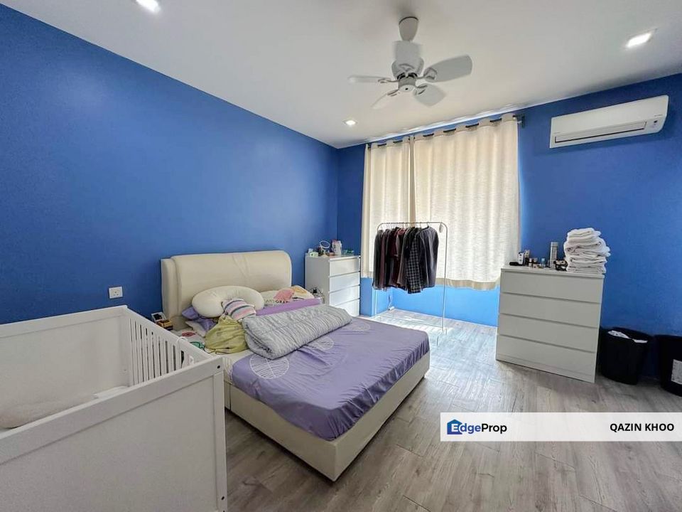 Botani Taman Song Choon Renovated Double Storey Terrace Endlot, Perak, Ipoh