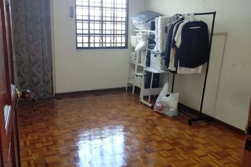 Ipoh Garden Wah Keong Renovated Double Storey Terrace Corner House