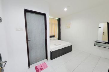 Jalan Pasir Puteh, Station 18