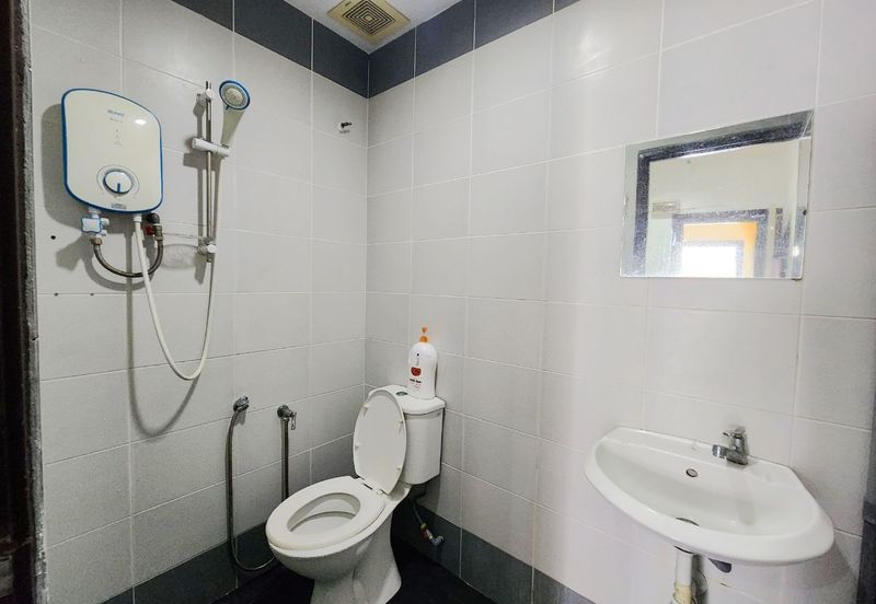 Jalan Pasir Puteh, Station 18