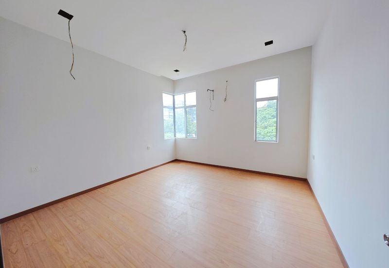 TAMAN MERU DESA PARK