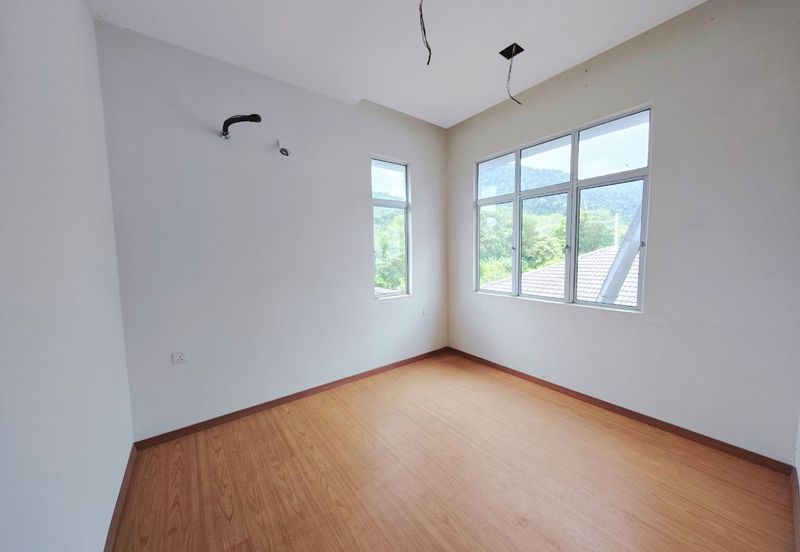 TAMAN MERU DESA PARK