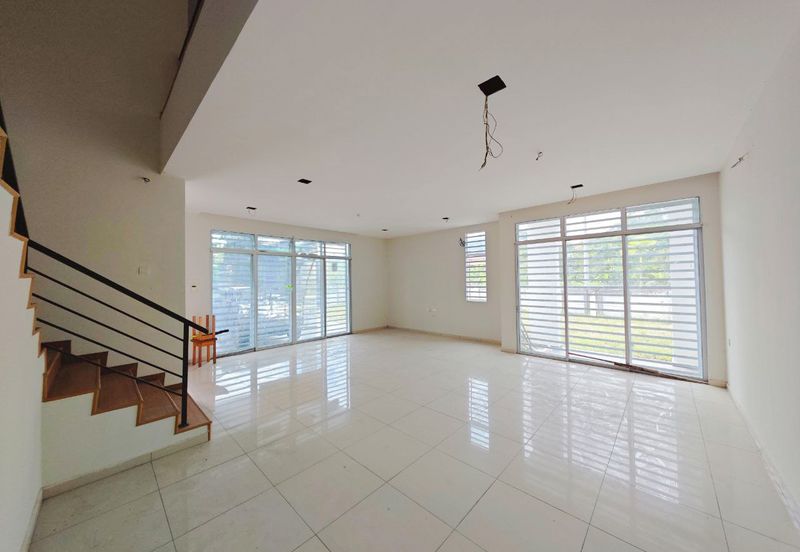 TAMAN MERU DESA PARK