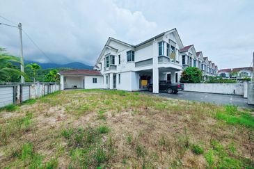 TAMAN MERU DESA PARK