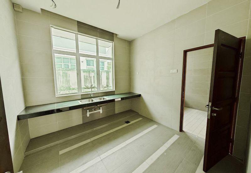 TAMAN MERU DESA PARK