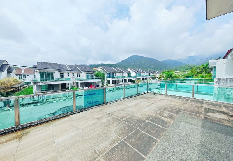 TAMAN MERU DESA PARK