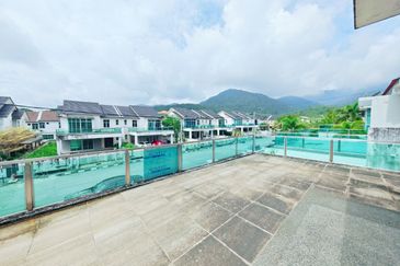 TAMAN MERU DESA PARK