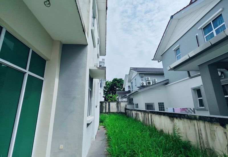 TAMAN MERU DESA PARK