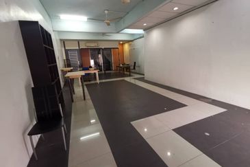 Jalan Pasir Puteh, Station 18