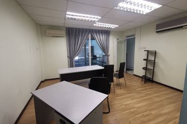 Jalan Pasir Puteh, Station 18